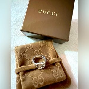 ⭐️SOLD⭐️Gucci Vintage Britt Interlocking GG Sterling Silver Ring